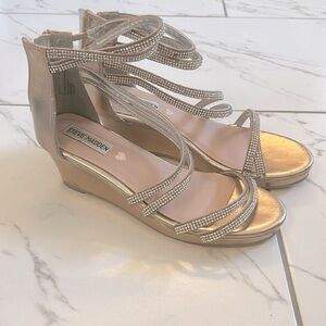 Girl’s Steve Madden Heels size 4